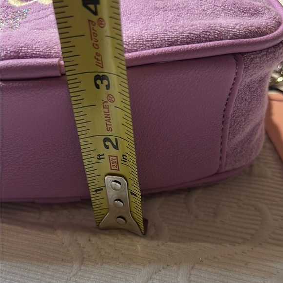 Juicy Couture Lavender Crossbody Bag. NWT. Wingin It Camera bag. - Picture 4 of 12